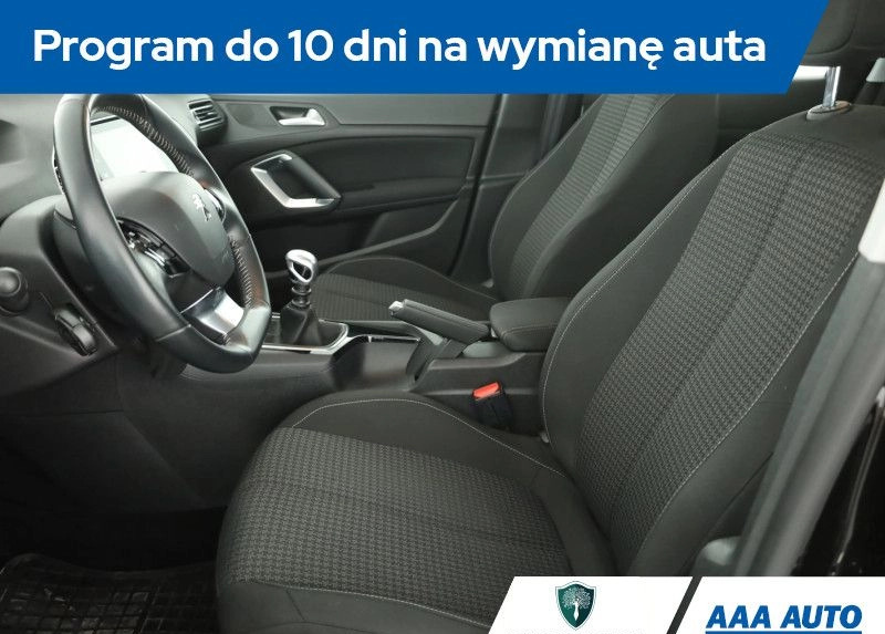 Peugeot 308 cena 53000 przebieg: 71361, rok produkcji 2019 z Lidzbark małe 211